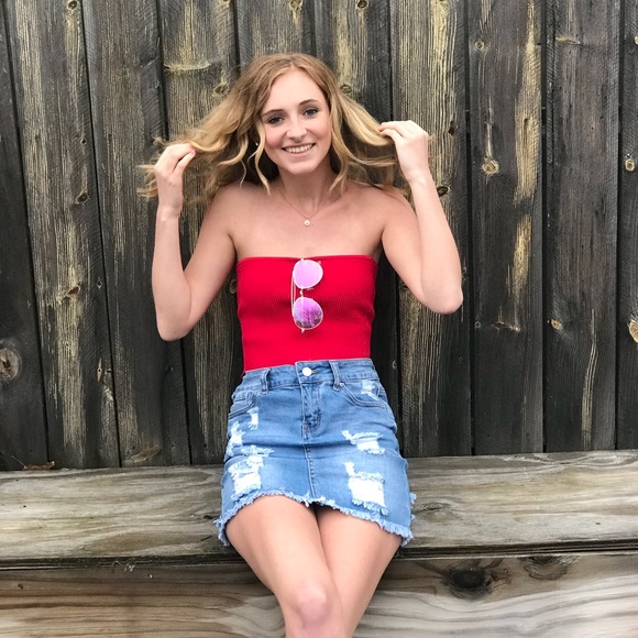 Profile Picture of Kaitlyn Detone (@ktdet07) on Poshmark