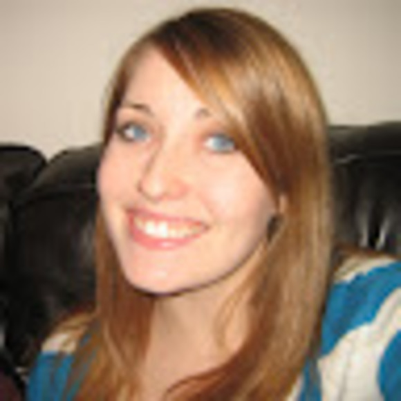Profile Picture of Tanya Hansen (@tanyamw143) on Poshmark