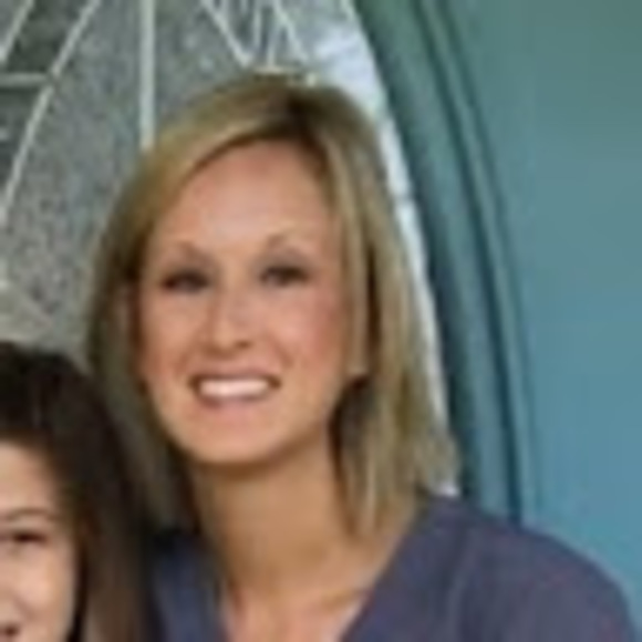 Profile Picture of Jaime Sutton (@jaimesutton411) on Poshmark