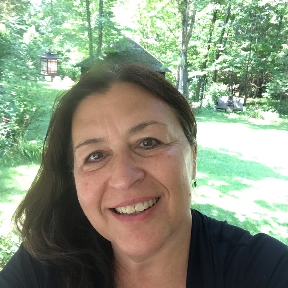 Profile Picture of Maria Picone (@mpicone322) on Poshmark