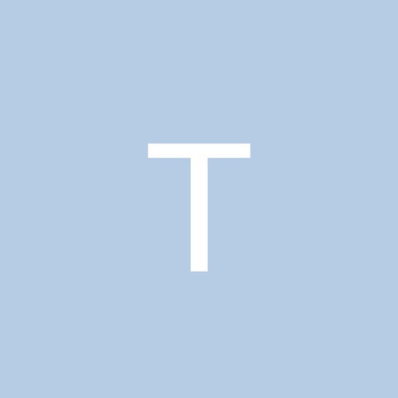 Profile Picture of Trista patterson 💛 (@tristajade2005) on Poshmark