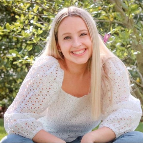 Profile Picture of Sus Egley (@egleysusannah) on Poshmark