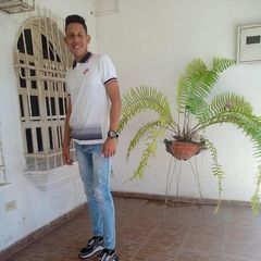 Profile Picture of Robert Olavarria (@robert.olavarria) on Tiktok