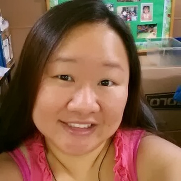 Profile Picture of Angie Yuen (@kissyfrog25) on Poshmark