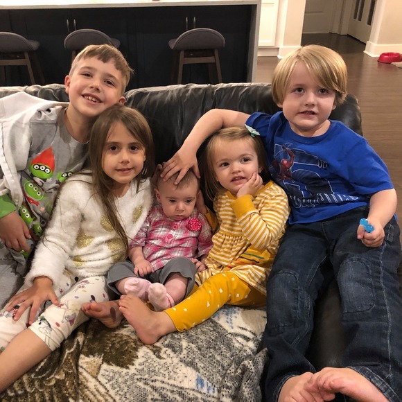 Profile Picture of Susan Jaworski (@susana530) on Poshmark