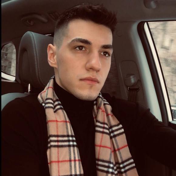 Profile Picture of Adin Delić (@adindelic) on Poshmark