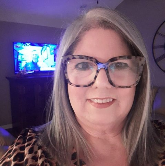 Profile Picture of Granola Chickory (@dsthomas810) on Poshmark