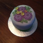 Profile Picture of Linda Robinson (@cakespopsandchocs) on Instagram