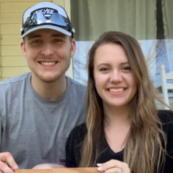 Profile Picture of Lake Gogolin (@lakegogolin) on Poshmark