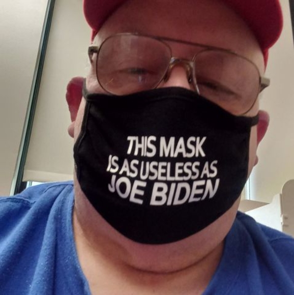 Profile Picture of Oliver Tanner (@oliver53) on Poshmark