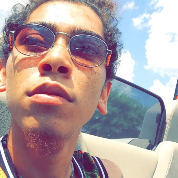 Profile Picture of Kenneth Ross (@skitzz6) on Poshmark