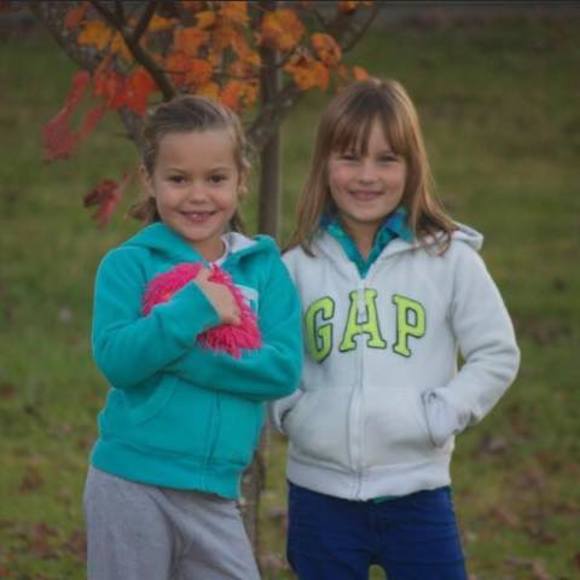 Profile Picture of Katelynn Everett (@katiebear467) on Poshmark