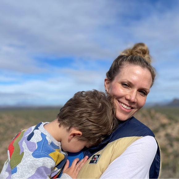 Laurel Patterson - Poshmark Profile Picture of Laurel Patterson (@laurelannepatt) on Poshmark