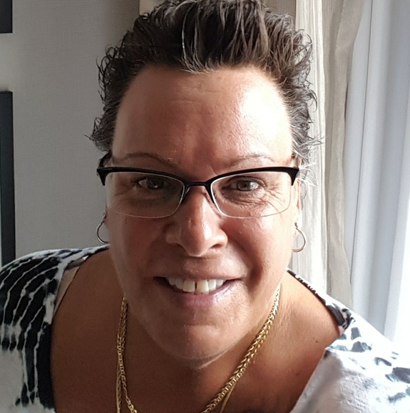Profile Picture of Christine Carbeck (@cmcarbeck) on Poshmark