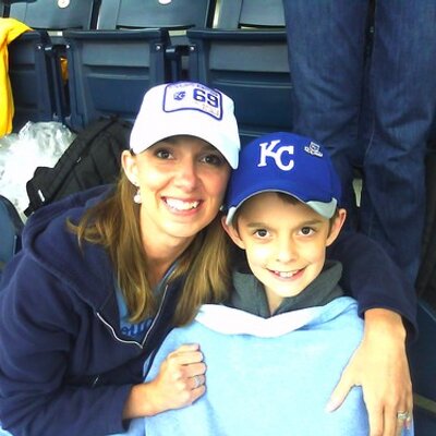 Profile Picture of Amy Hofer (@hofermom) on Twitter