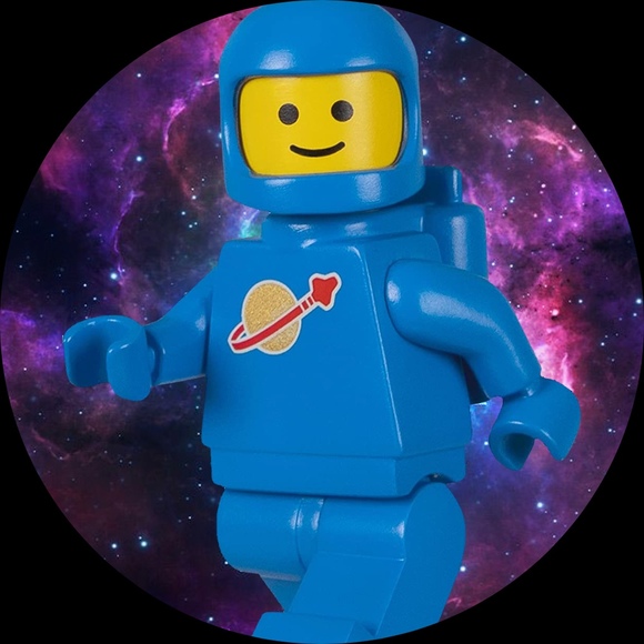 Profile Picture of Anna Krych (@aspaceoddity) on Poshmark