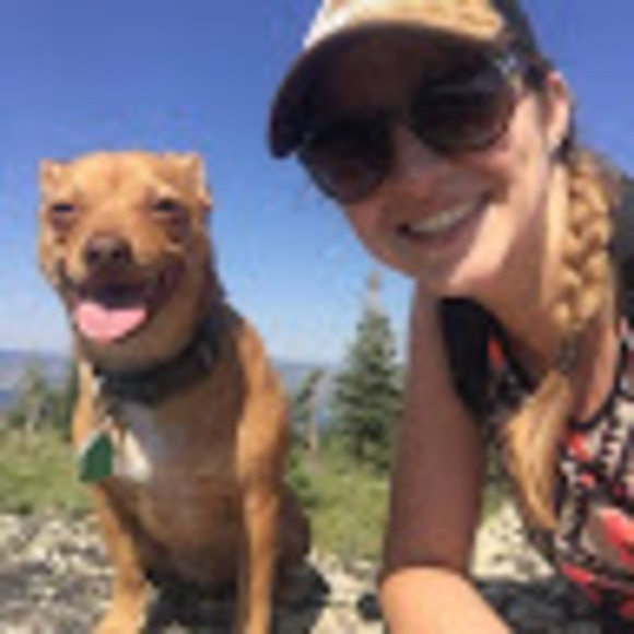 Profile Picture of Linda Drobatz (@lindadrobatz) on Poshmark