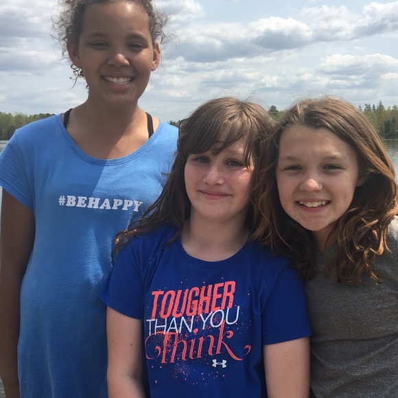 Profile Picture of Hannah Kinsey (@23hannkins) on Poshmark