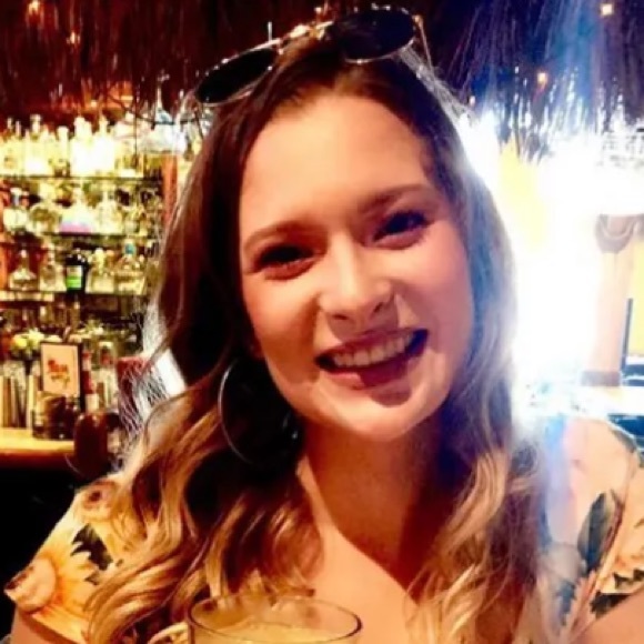 Profile Picture of Hannah Doermann (@hdoermann) on Poshmark