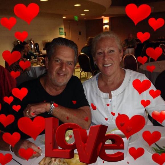 Profile Picture of Beth Maroszek (@footsyroo1) on Poshmark