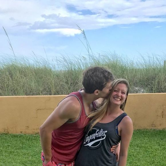 Profile Picture of Alexa Carpenter (@alexacarp27) on Poshmark