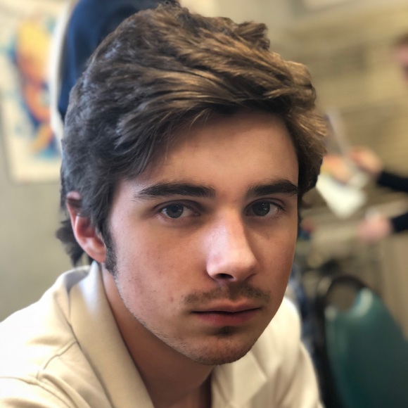 Profile Picture of Austin Bartunek (@austinbartunek) on Poshmark