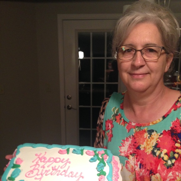 Profile Picture of Teresa Cupstid (@tcup1) on Poshmark