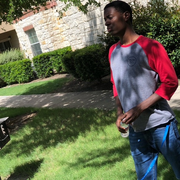 Profile Picture of Jordell Messick (@jordellm) on Poshmark