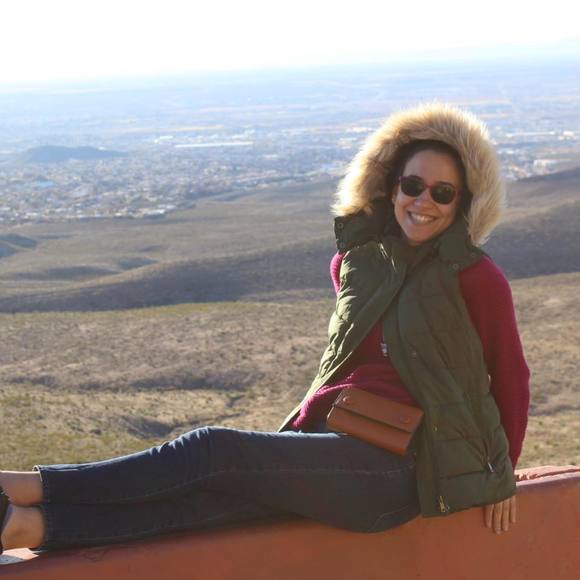 Profile Picture of Menna Hamza (@mennahamza) on Poshmark