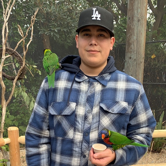 Profile Picture of Benjamin Valle (@pacman_0902) on Poshmark