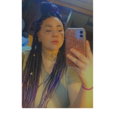 Profile Picture of  🎀Bailey 🎀 (@bailey_renee14) on Twitter