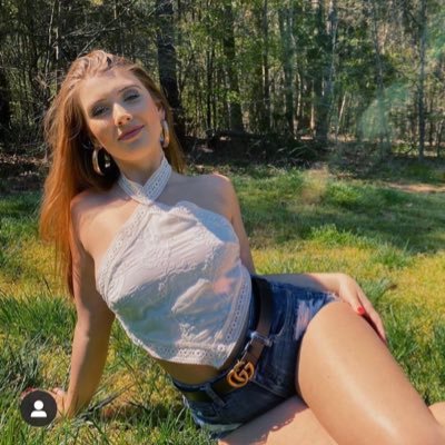 Profile Picture of Holly Scott (@holly_1D_) on Twitter