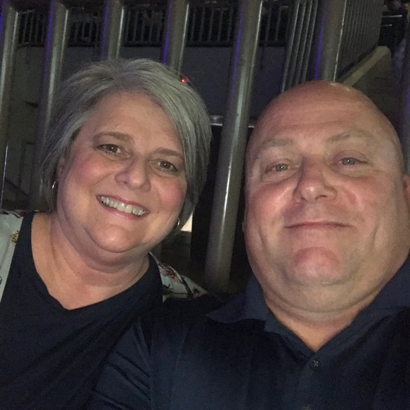 Profile Picture of David Cochran (@draycochran64) on Poshmark