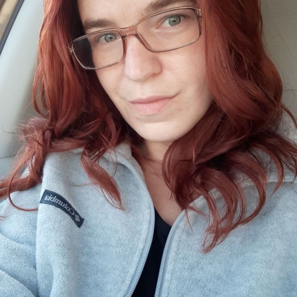 Profile Picture of Jamie Gibbons (@jamiegibbons469) on Poshmark