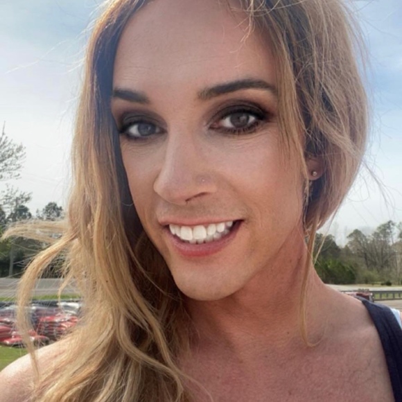 Profile Picture of Joey Gibbs (@ktgibbs80) on Poshmark