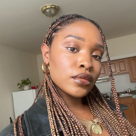 Nisha Coney - Poshmark Profile Picture of Nisha Coney (@nishaconey) on Poshmark