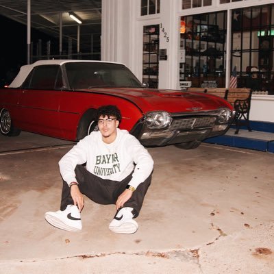 Profile Picture of D Savage💫 (@D_SANCHEZ15) on Twitter