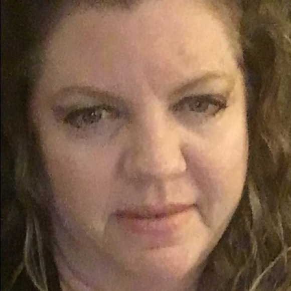 Profile Picture of Donna Driggers (@dmdriggers) on Poshmark