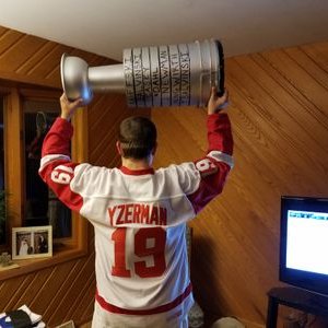 Profile Picture of Tyler Salvinski (@@TSalvinski) on Twitter