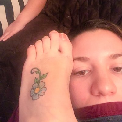 Profile Picture of Kathye West🍍 (@Radical_Karen) on Twitter