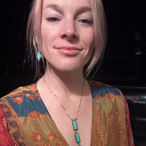 Courtney Bakas - Poshmark Profile Picture of Courtney Bakas (@cnbakas) on Poshmark