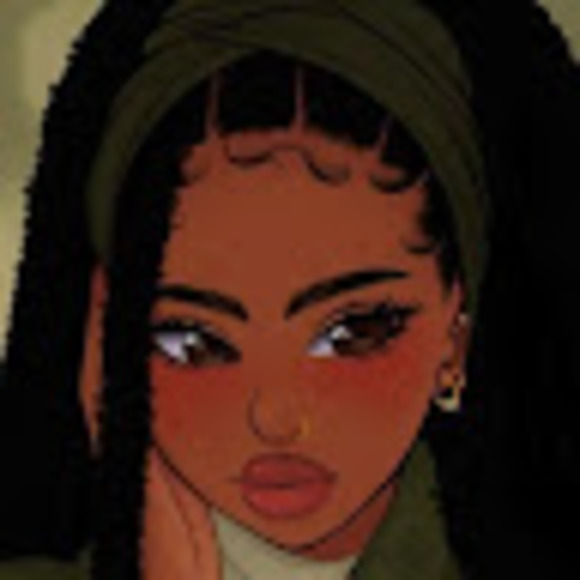 Profile Picture of Kaylani Kaylani (@kaylani_kaylani) on Poshmark