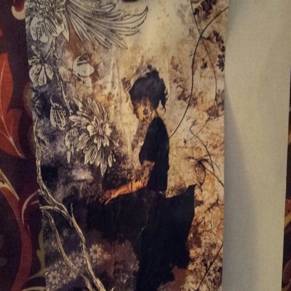 Profile Picture of Adrianne Pennington (@44adri44) on Poshmark