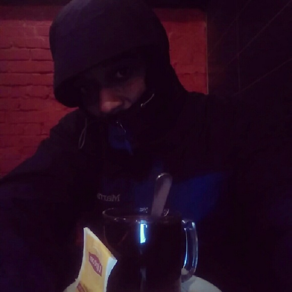 Profile Picture of Bobby Barker (@bobbybarker) on Poshmark