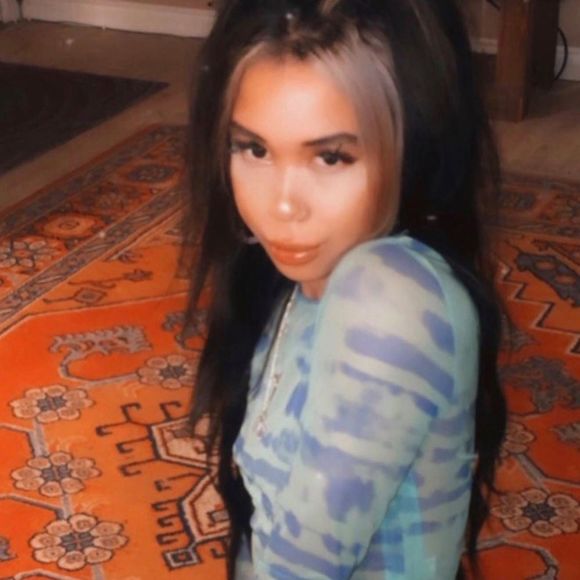 Profile Picture of Hannah Kolb-brown (@hanskkbb) on Poshmark