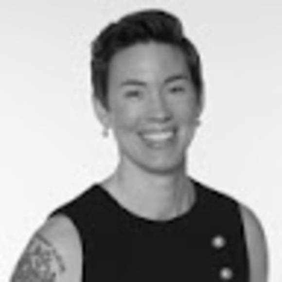 Profile Picture of Erika Hoover (@erikahoover) on Poshmark