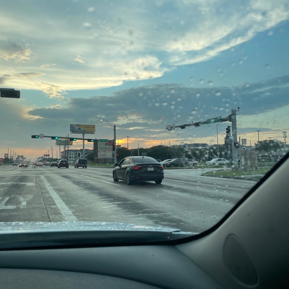 Profile Picture of Juan moises Longo obama obono (@moises7237) on Poshmark