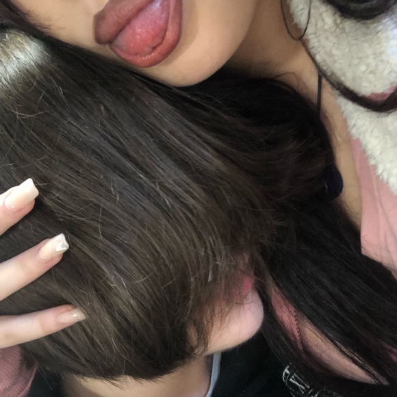 Profile Picture of Emma Cumbie (@trvp_emma) on Poshmark