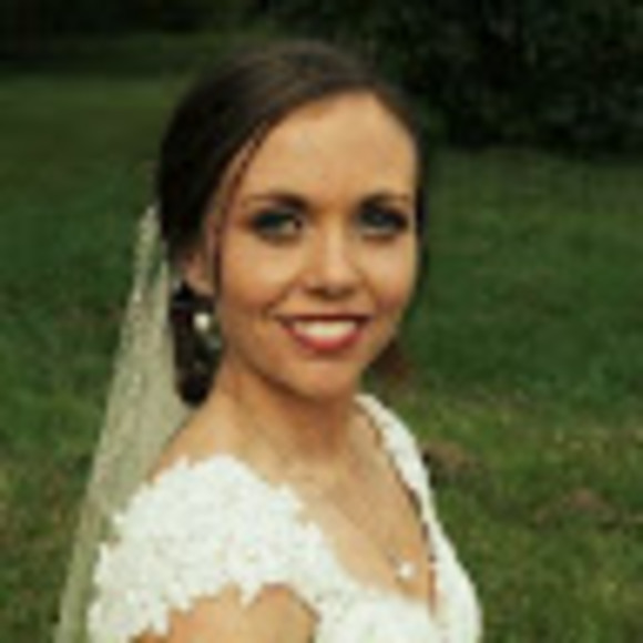 Profile Picture of Caitlin Kelley (@ckelley08) on Poshmark