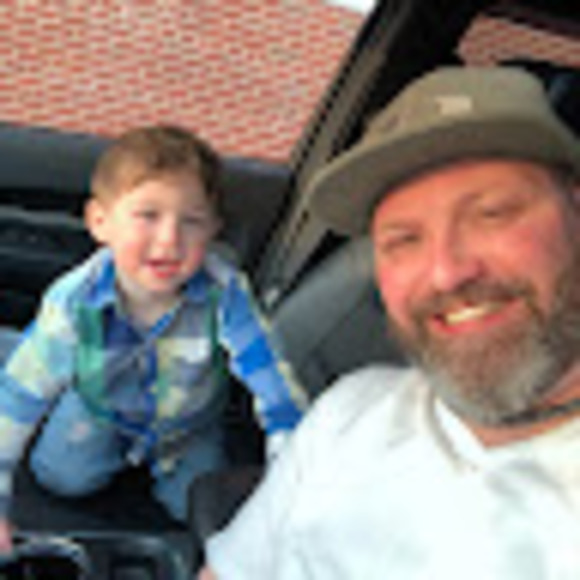 Profile Picture of Alex Semenick (@asemenick19) on Poshmark